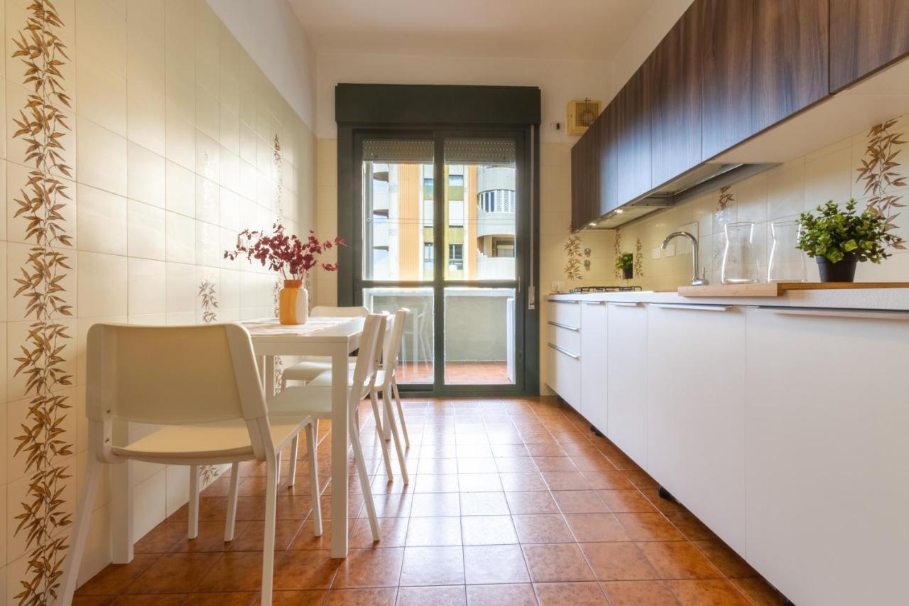 Colle Bonaria Apartment Каляри Екстериор снимка